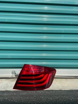 BMW 5 SERIES 528i 2014 2015 2016 Right Side LED Tail Light OEM