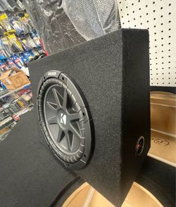 Kicker Subwoofer with box.. brand new