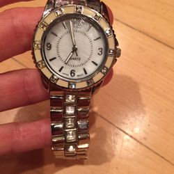 Very Pretty Unbranded Watch NEW
