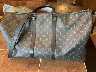 55 Louis Vuitton Duffle Bag for Sale in Greer, SC - OfferUp