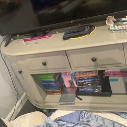 Wooden Curved TV Stand