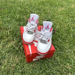 Jordan 4 retro 