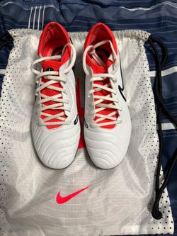 Nike tiempo