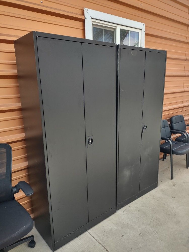 Brand New Metal Cabinet Set 6-ft X 3 Ft