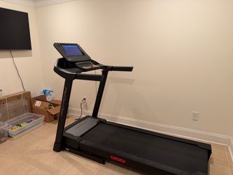 Moveout SALE- Treadmill with big touchscreen