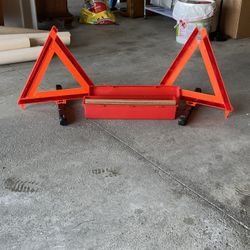Brand New Safe-Lite Triangle Warning Light Kit