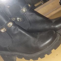 Black GUCCI LOW TOP BOOTS