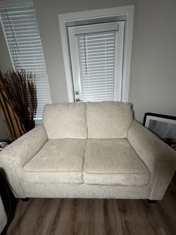 Brand new Love seat sofa
