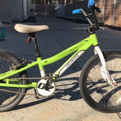 Specialized Hotrock 16 Inch