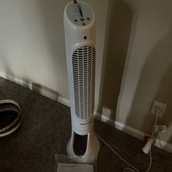 Honeywell Vertical Rotating Fan