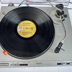 Working Vintage Technics SL-D202 Direct Drive Semi Automatic Turntable