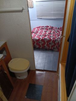 Layton skyline deluxe camper