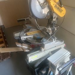 Dewalt Saw