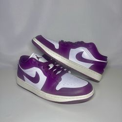 Size 8.5 - Air Jordan 1 Low Bordeaux W ONLY TRIED ON