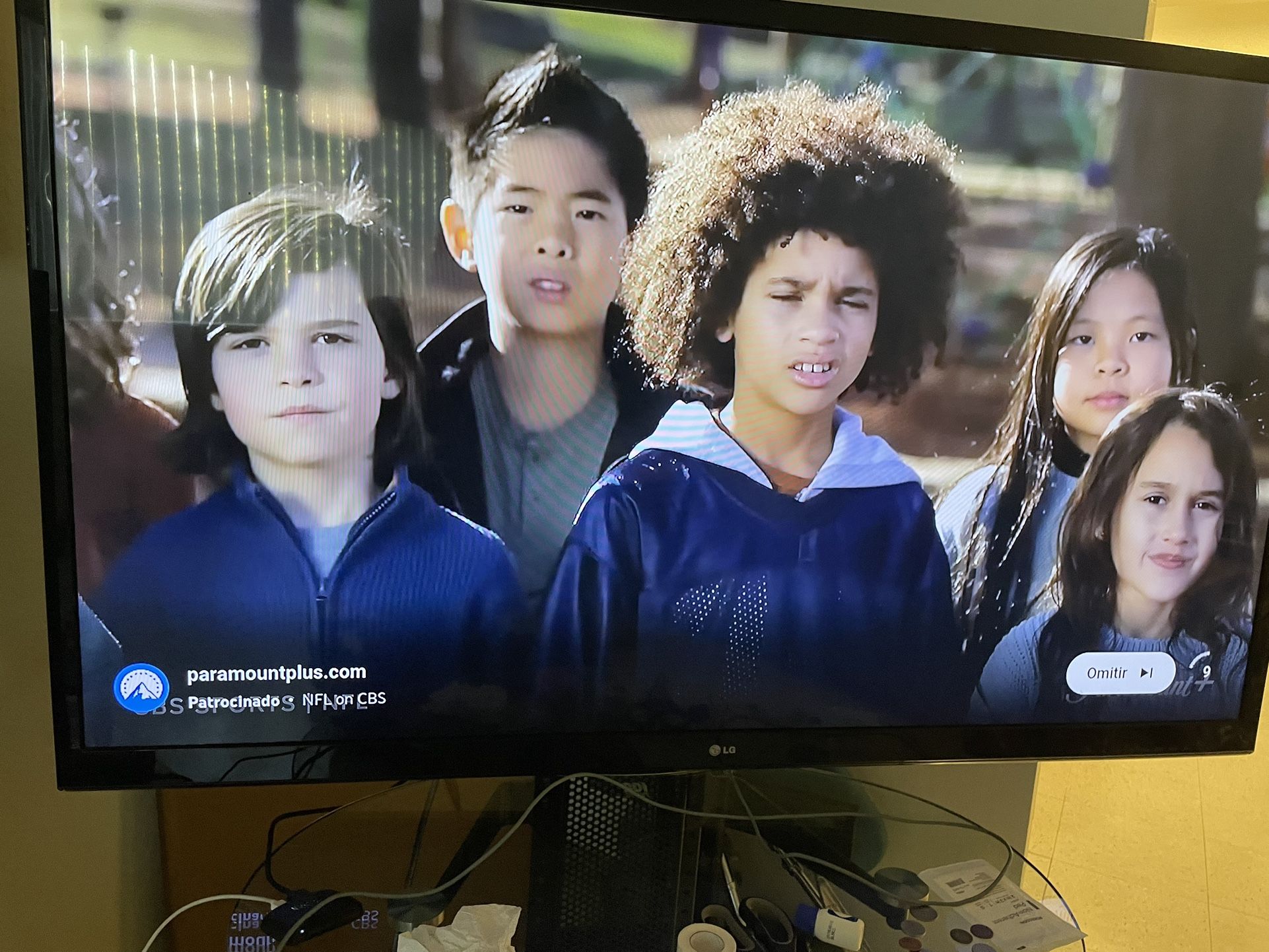 50 Pulgadas. LG Tv. Stand Y. Roku