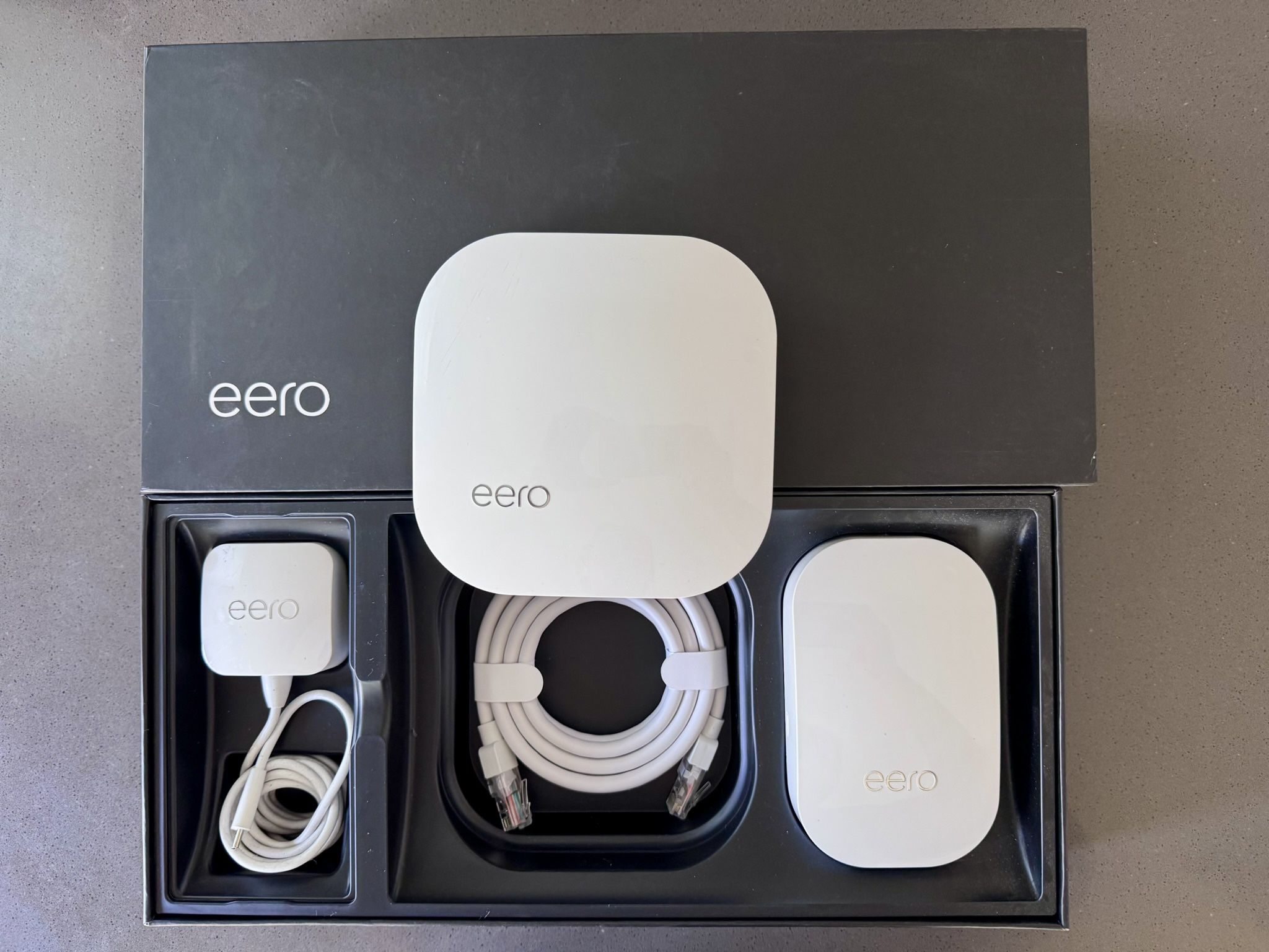 eero Pro and Beacon Mesh Router and Extender (2nd generation)