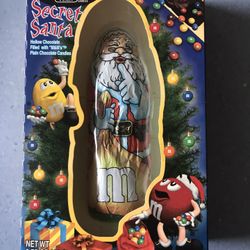 Brand New In Box M&M Secret Santa  collectible Hides M & M'S, Nice For A Gift