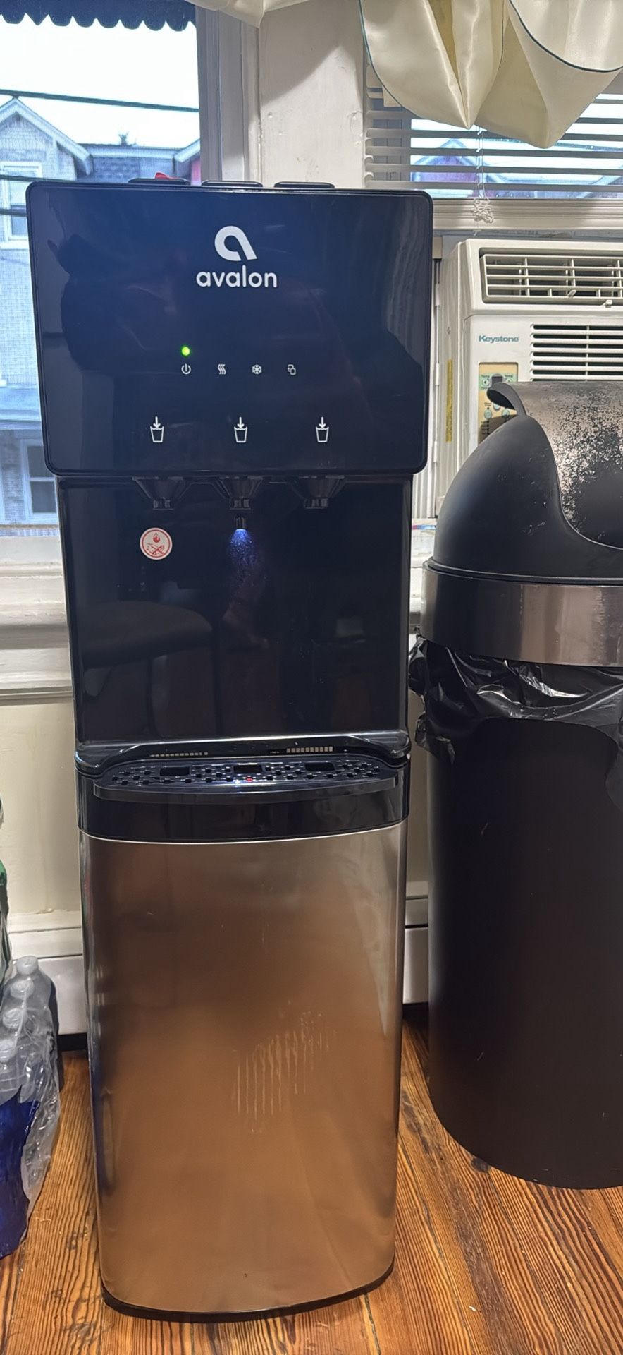 Avalon Water Cooler/dispenser