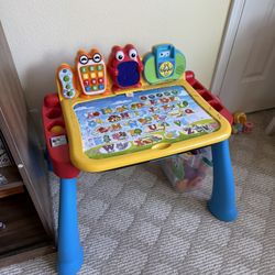 Baby Playing Table