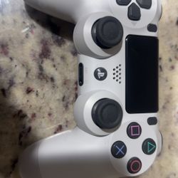 PS4 Controller 