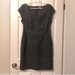 GAP Grey Pinstripe Pencil Dress w/ Pockets Women’s Size 10 (fits like size 8) Like NEW