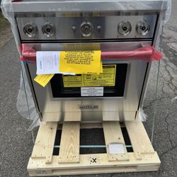 Wolf Range Gas 30 Inch Stainless steel