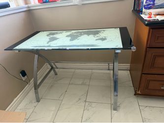 Desk Glass with world on desk