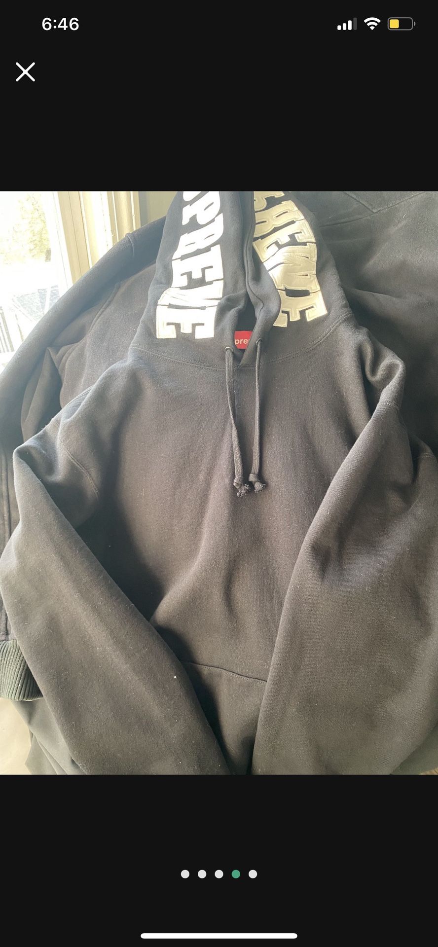 Black SUPREME Hoodie