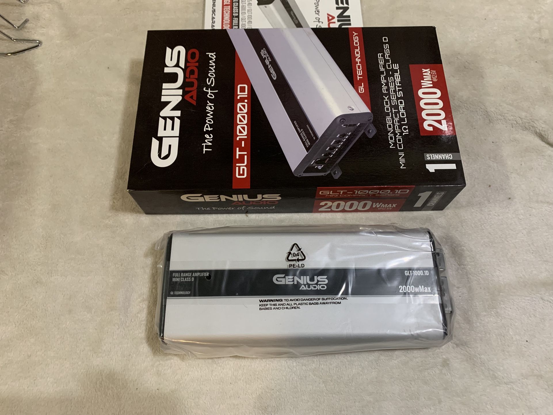 Brand New Genius Audio 2000w Max Power Compact Monoblock Class D Car Amplifier. $180 each 