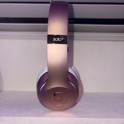 Rose Gold Beats Solo 3