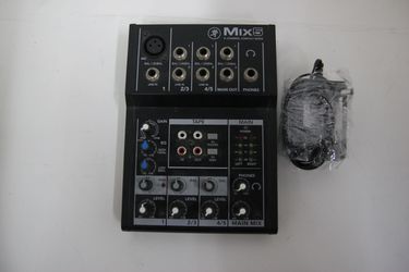 Mackie Mix5 5-Channel  Compact Mixer
