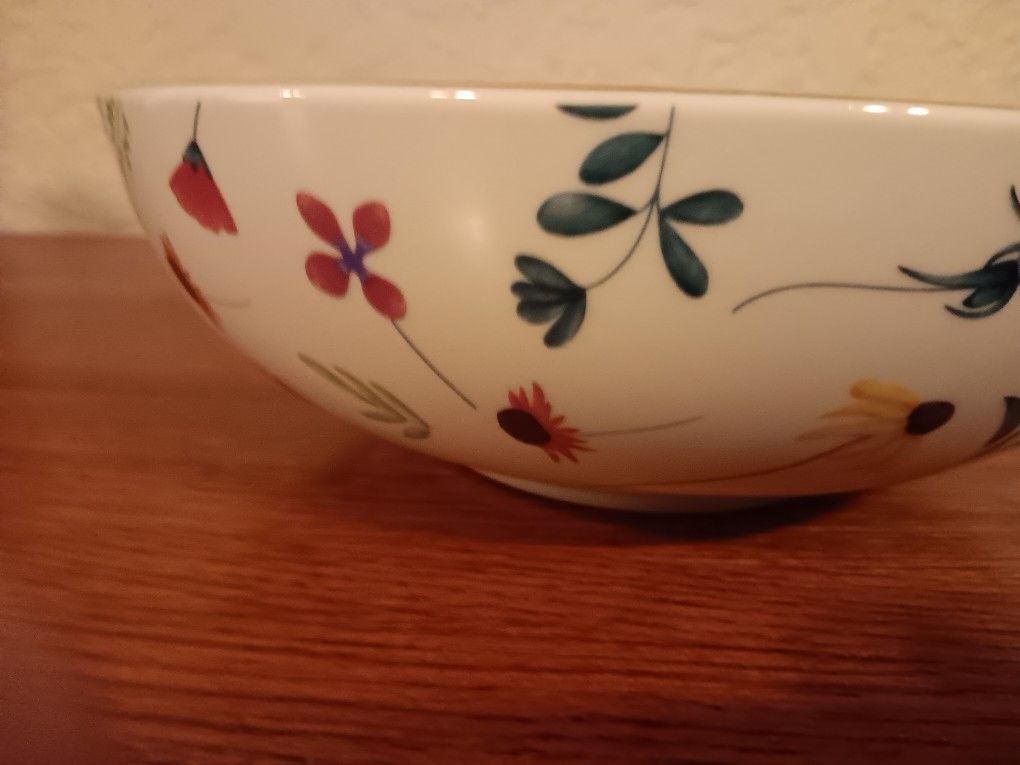 Disney  Winnie The Pooh Honeypot Spring Flowers 