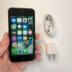 iPhone 5 - GSM UNLOCKED - Like New
