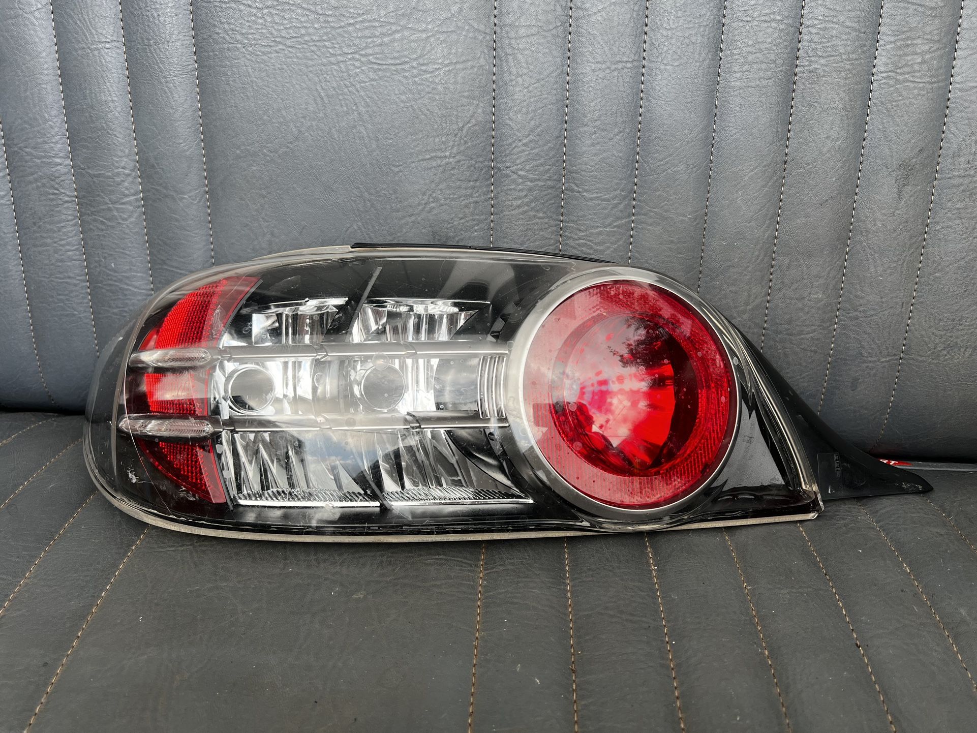 04 05 06 07 08 Mazda RX-8 left drivers silver tail light assembly OEM 