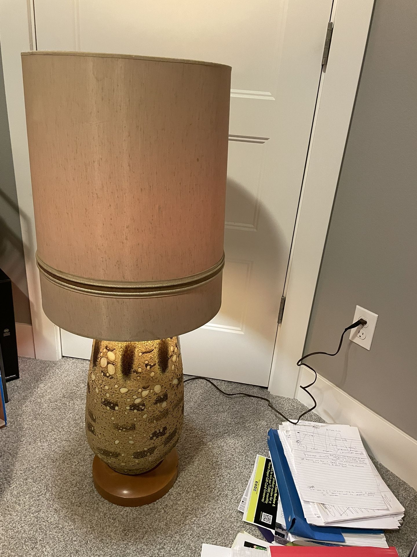 Mid century Vintage Lamp With Shade/Bulb