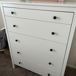 5- Drawer Dresser