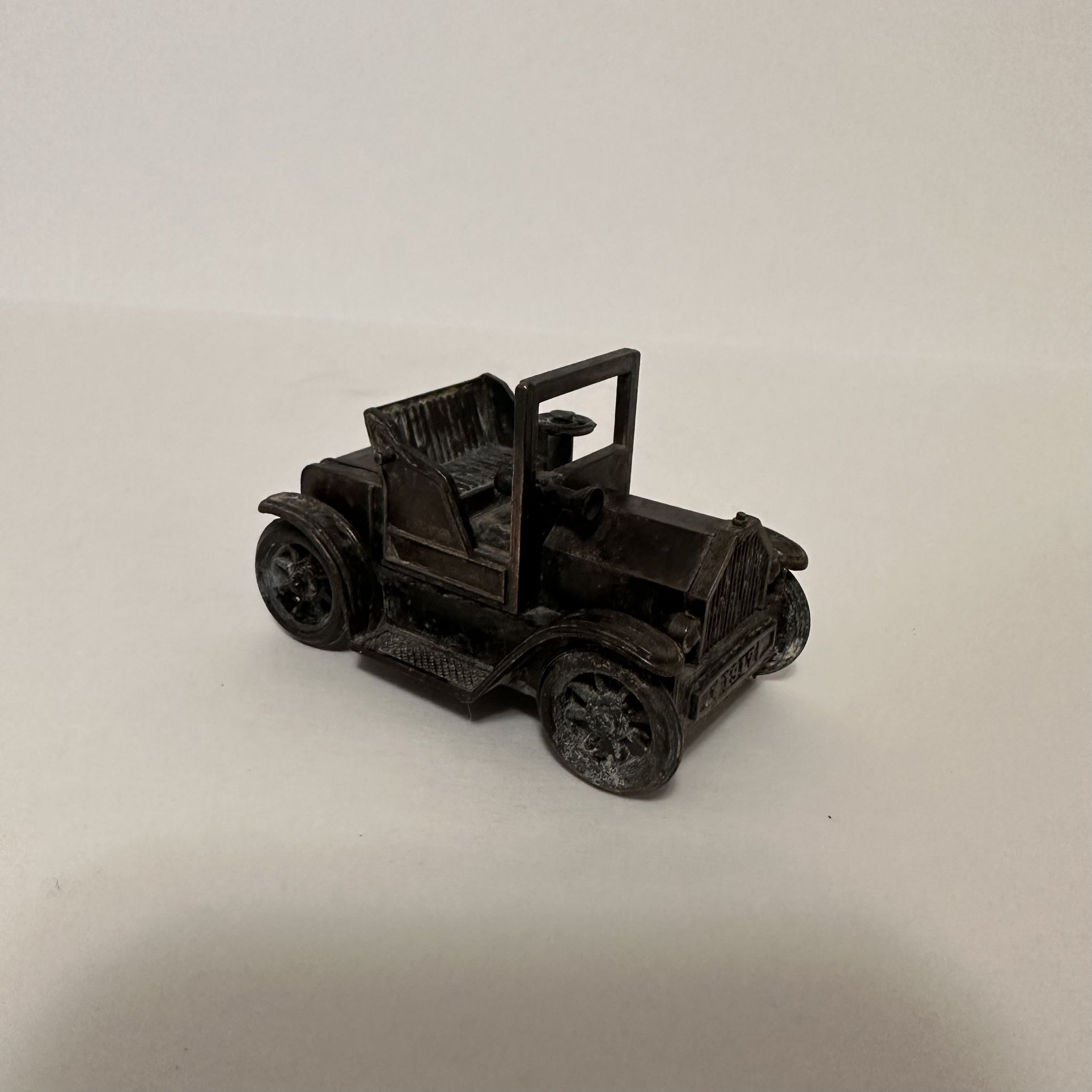 Model T Antique Car Diecast Metal pencil Sharpener 