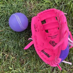 Franklin Baseball Glove and TBall Set 