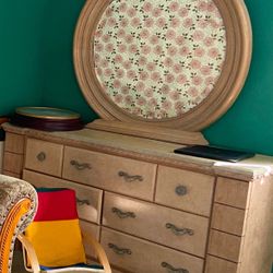 Dresser & Mirror 