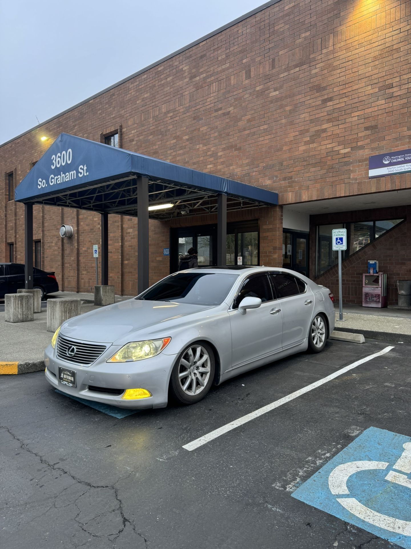2007 Lexus LS 460