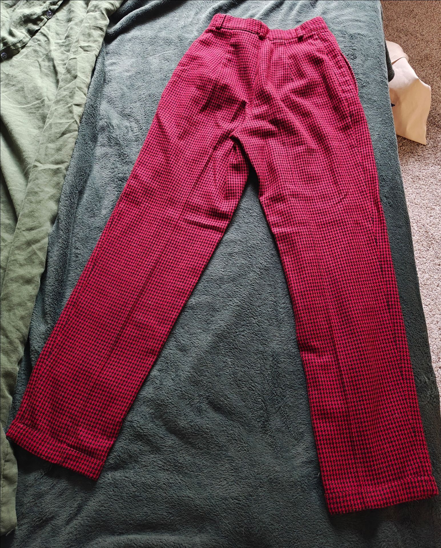 Joe Benbasset Houndstooth Pants