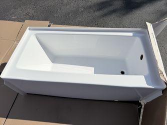 Delta 60 in. X 30 in. Alcove Deep Soaking Bathtub with Right Drain in High Gloss White