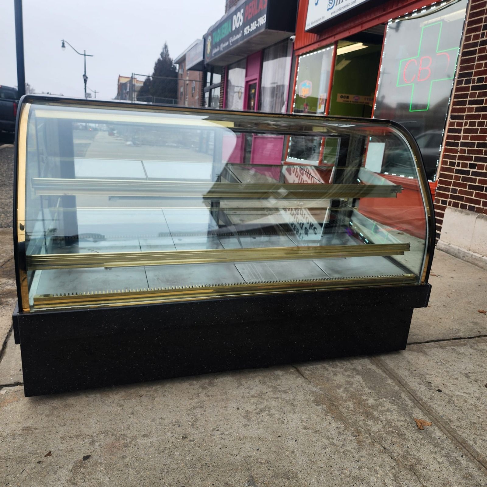 Leader 77” Curved Glass Refrigerated Bakery Display Case 