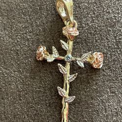 Charm Cross With Roses 🌹 