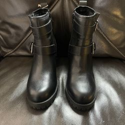 Mia Boots