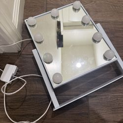 LED Lightbulb Vanity Mirror 