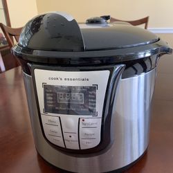 Cook’s Essentials Pressure Cooker 