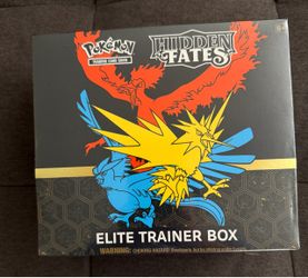 Pokémon TCG: Hidden Fates Elite Trainer Box (ETB).