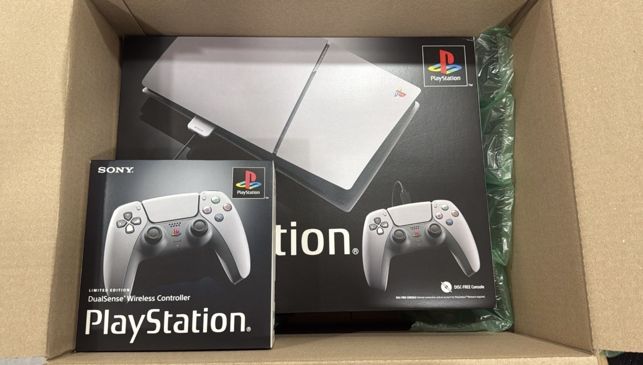 PLAYSTATION 5 30TH ANNIVERSARY LIMITED EDITION WITH EXTRA CONTROLLER !!