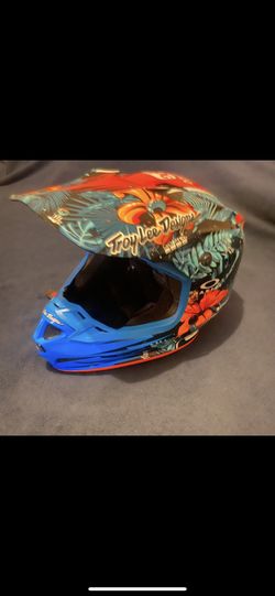 Troy Lee Desings Helmet